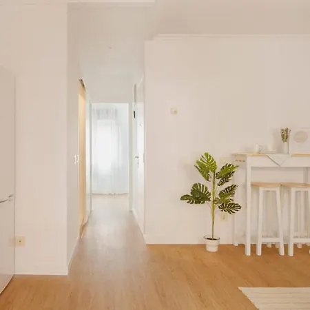 Apartament 155a - Junto Al Puerto Deportivo By R2r Consulting